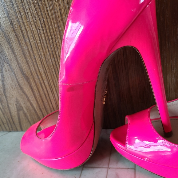 Auth PRADA Rosa Fluo Neon Patent Peep-toe Heels Size EU37/ US6.5 💗 - Picture 8 of 14